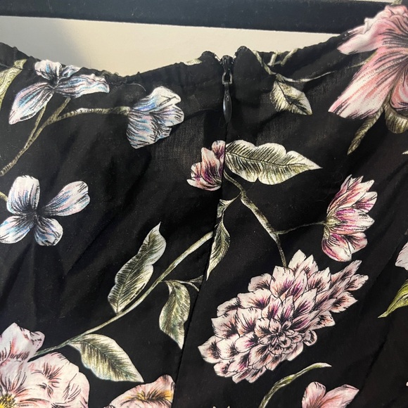 Floral off the shoulder long sleeve - Picture 3 of 5